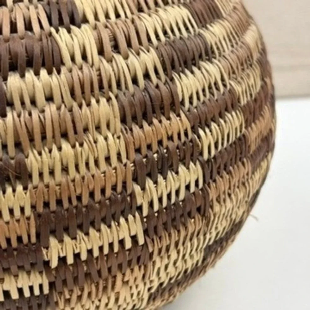 Papago‎ Coil Woven Polychrome Basket Native American Split Stitch 8in Stepped